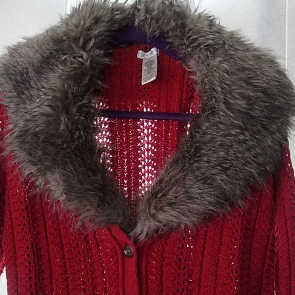Cache Sweater Fur Red Burgandy Large Womans - Picture 2 of 10